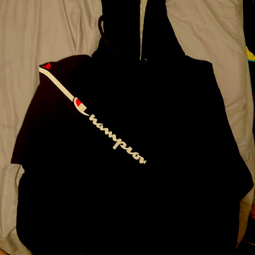 Black champion hoodie